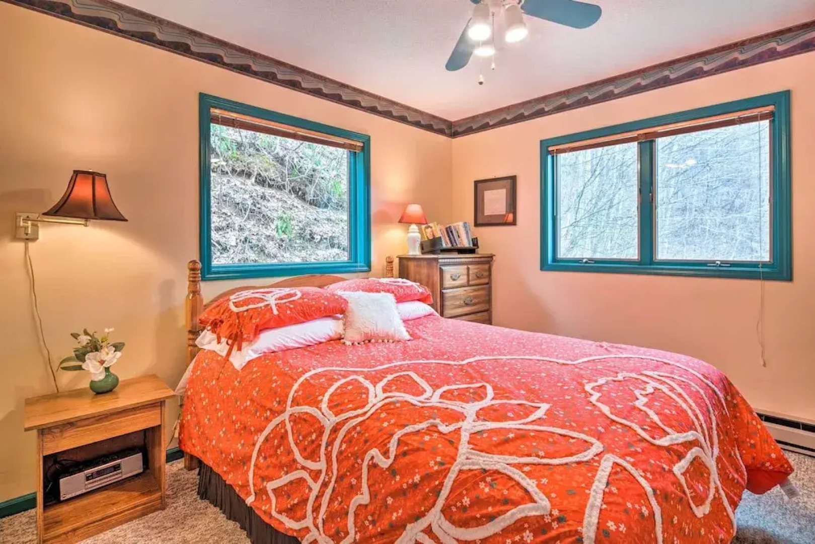 Mtn-view Burnsville Retreat 24 Mi to Ski Slopes!