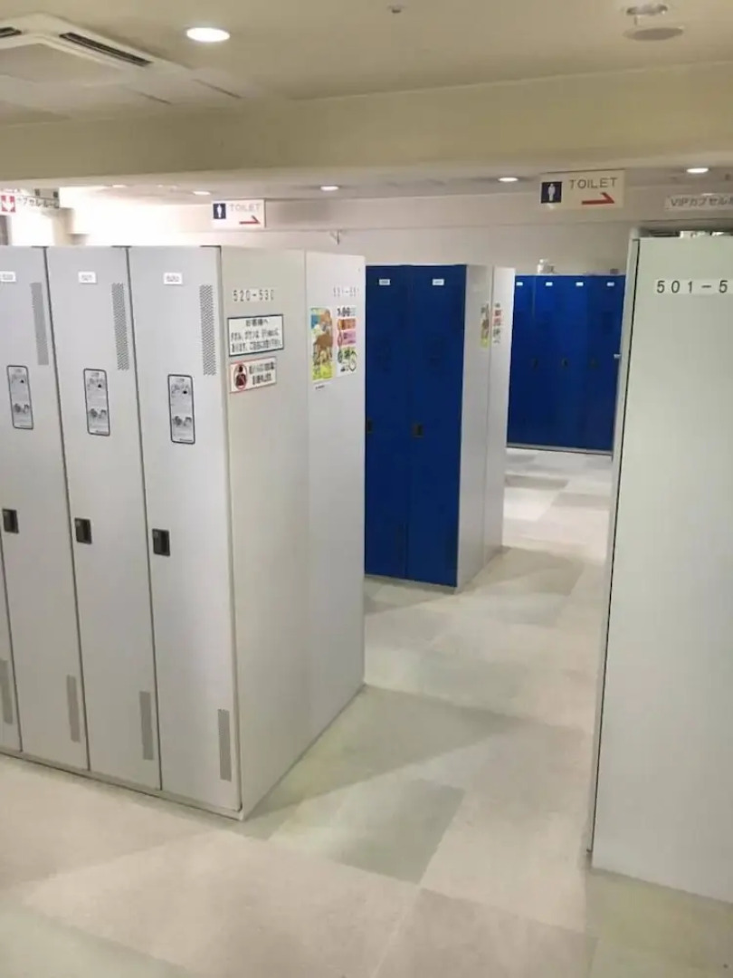 Capsule & Sauna Japan – Caters to Men