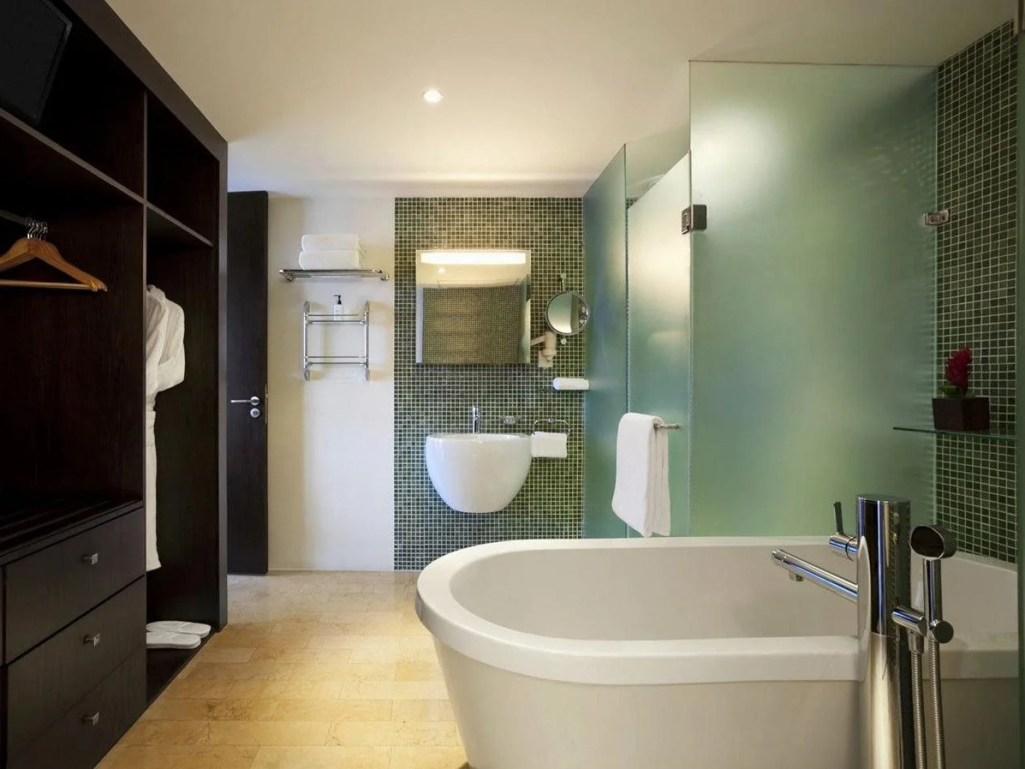 Hyatt Regency Dar Es Salaam, The Kilimanjaro