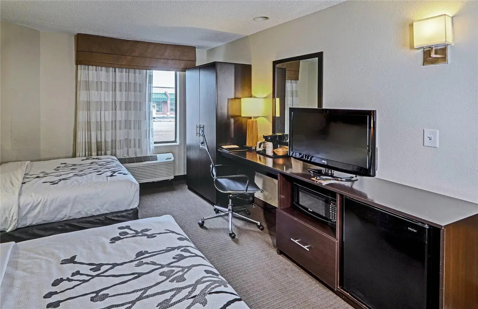 Sleep Inn & Suites Spring Lake - Fayetteville near Fort Bragg