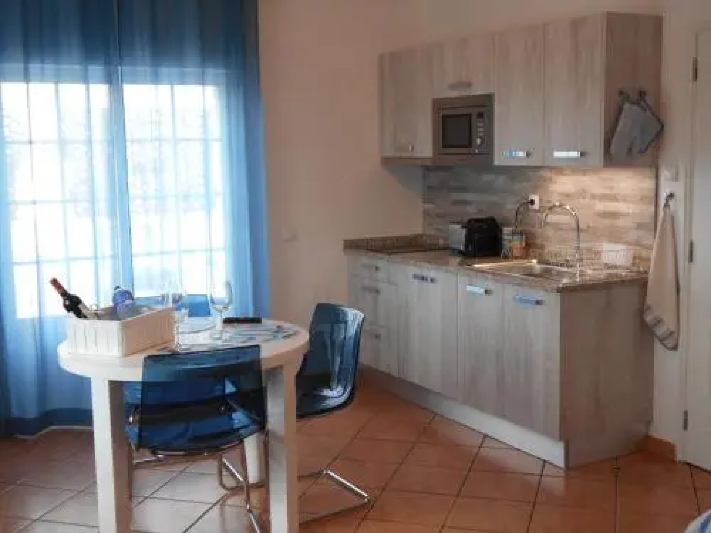 Lovely new House W/ Beatiful Garden