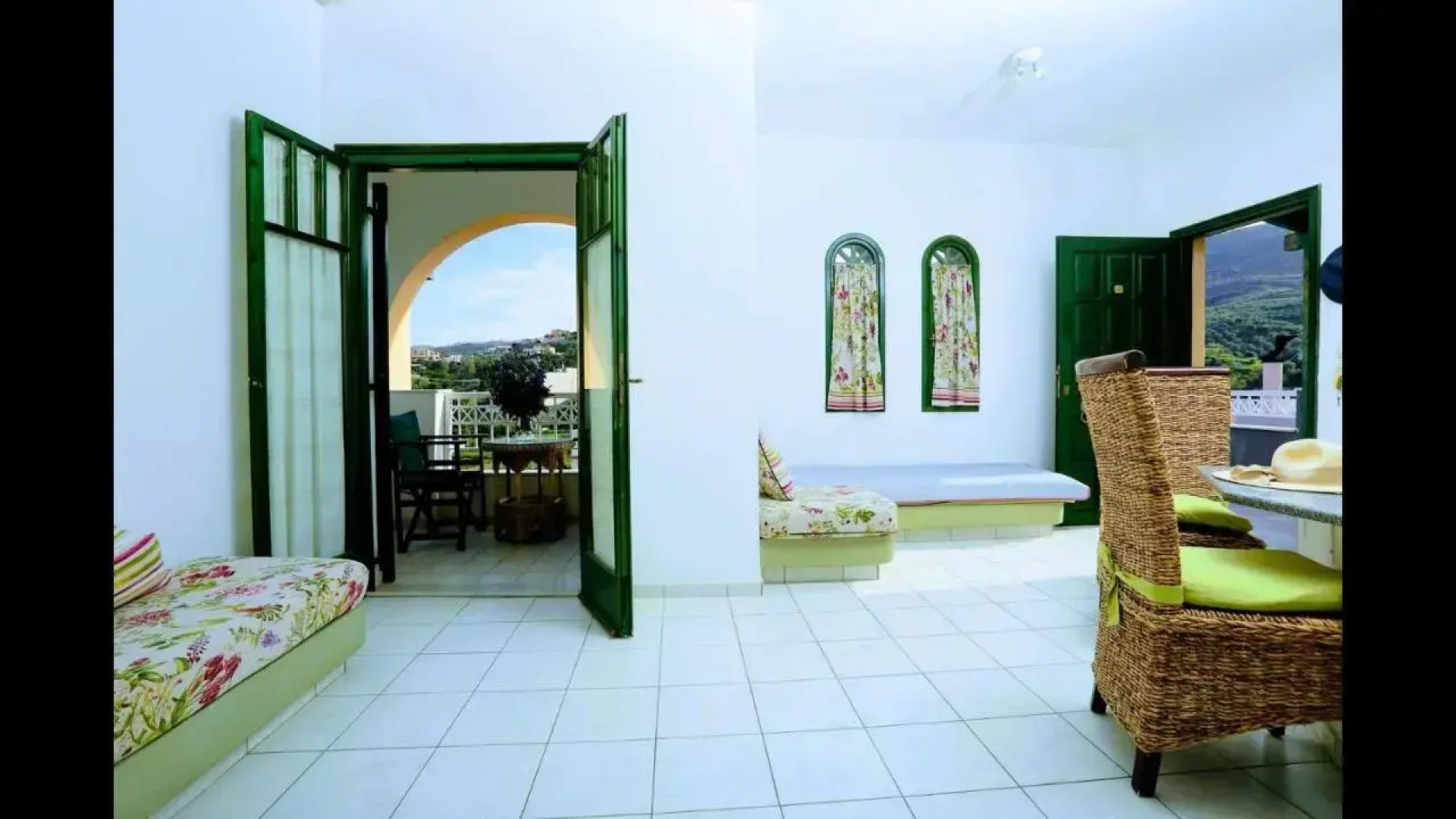 Aquarius Apartments "by Checkin"