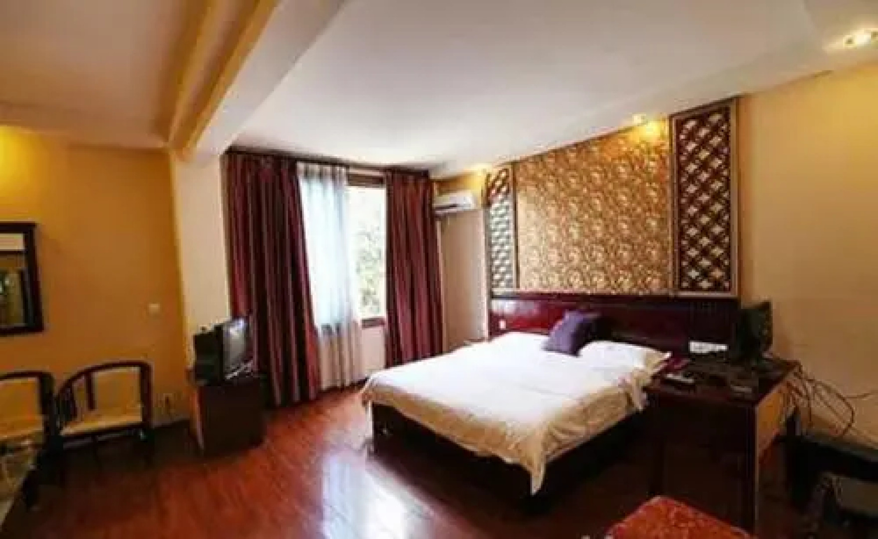 Jinli Holiday Hotel - Emeishan
