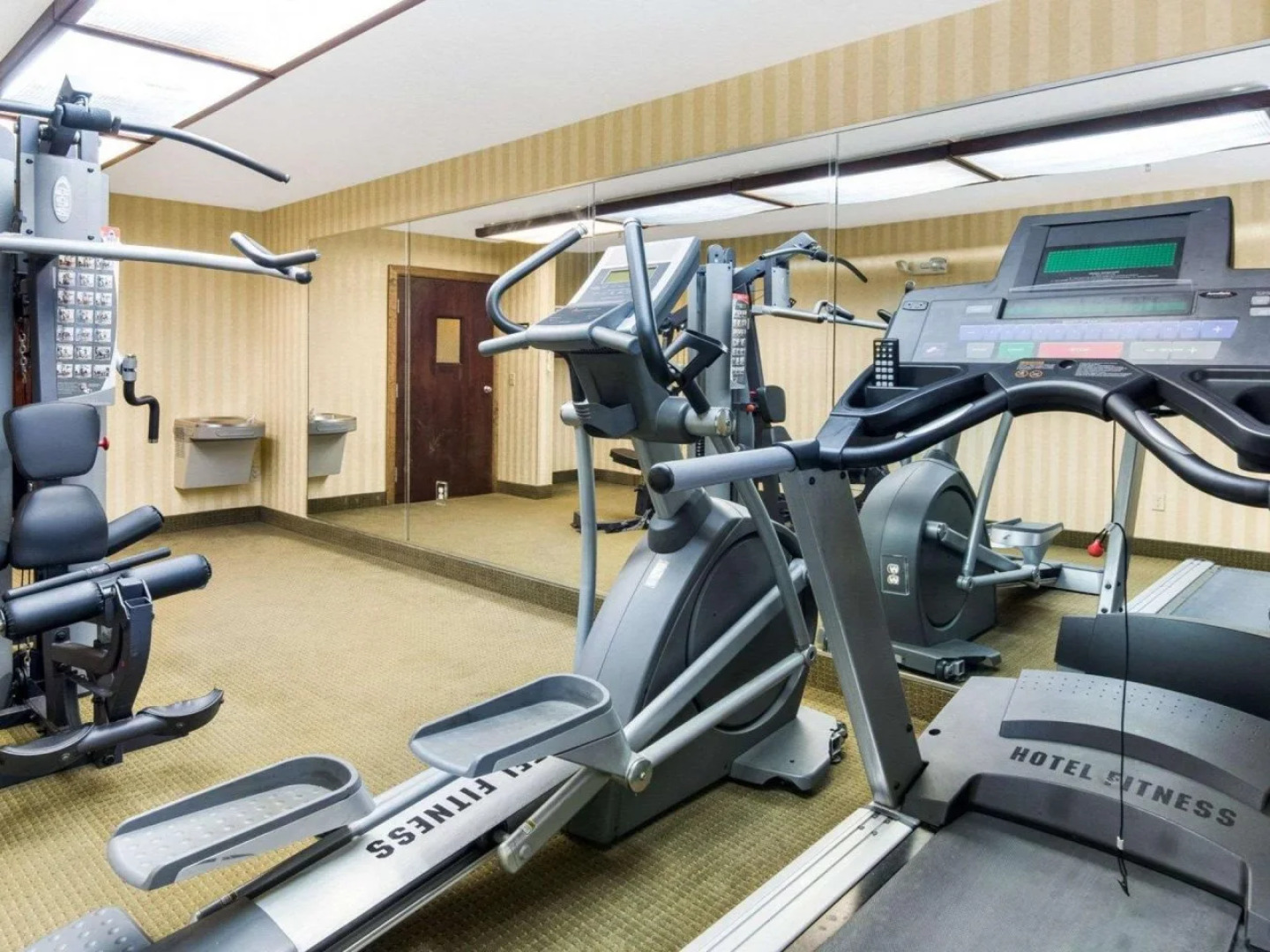 Comfort Inn & Suites South Hill I-85