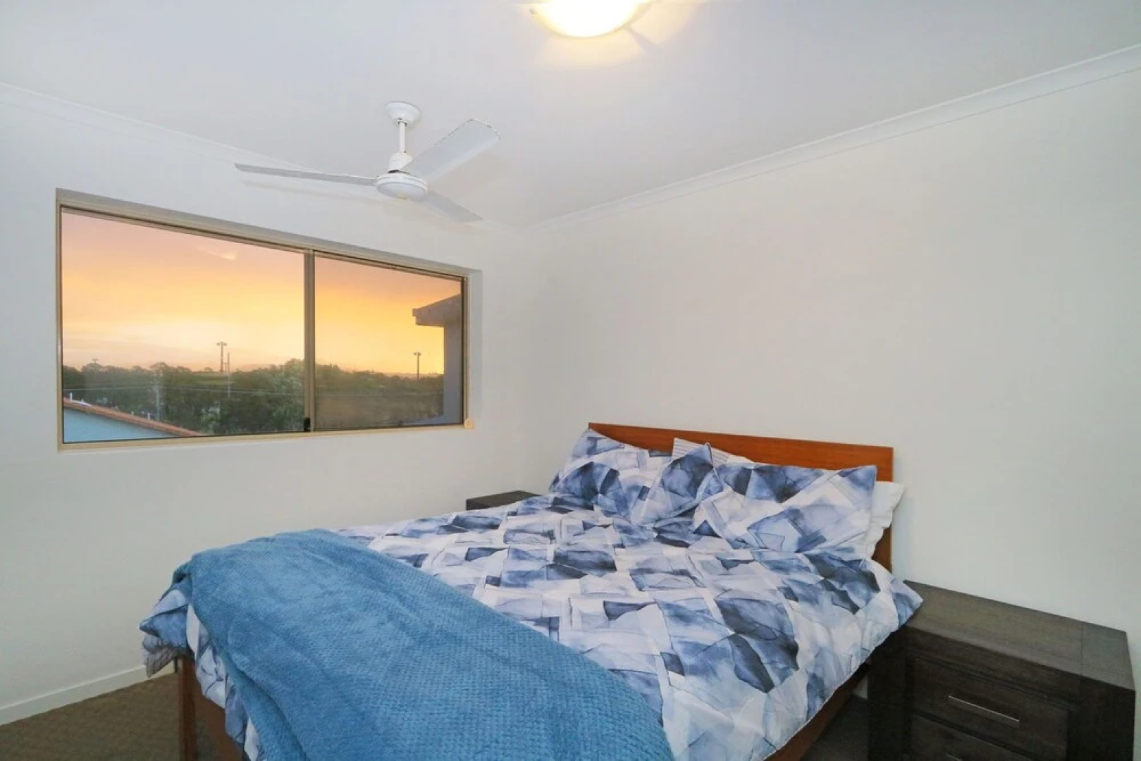 Pacific Royale Penthouse 311