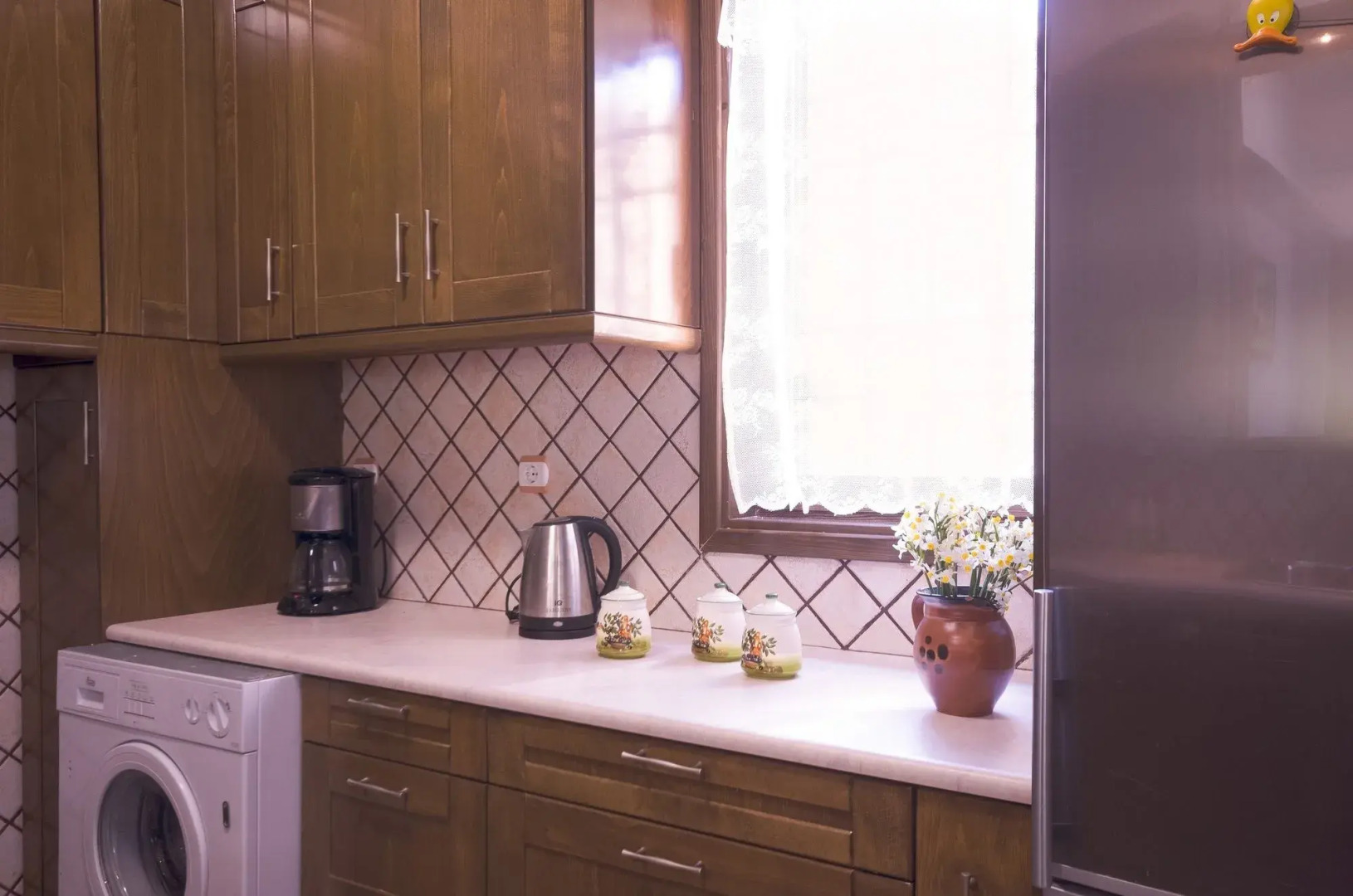 Dim Art Traditional Villa