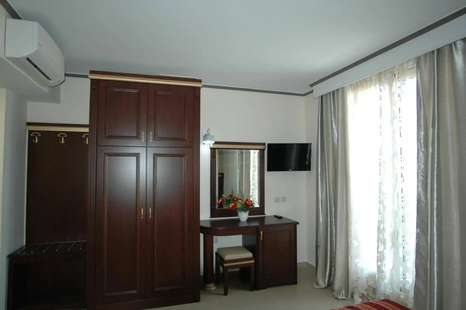 Eona Beach Resort by Greek Pride 