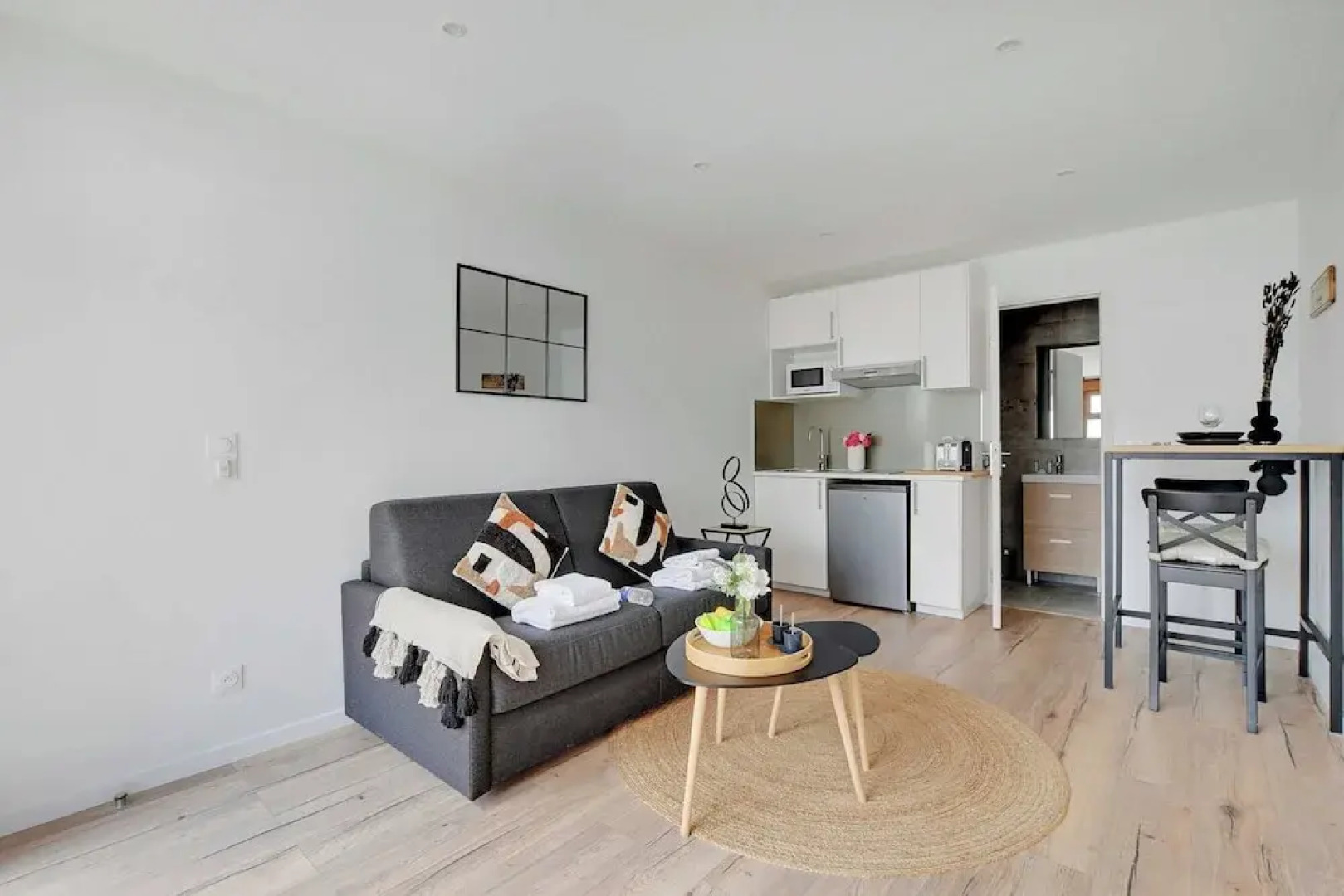 Charming Studio 2P- Next Paris