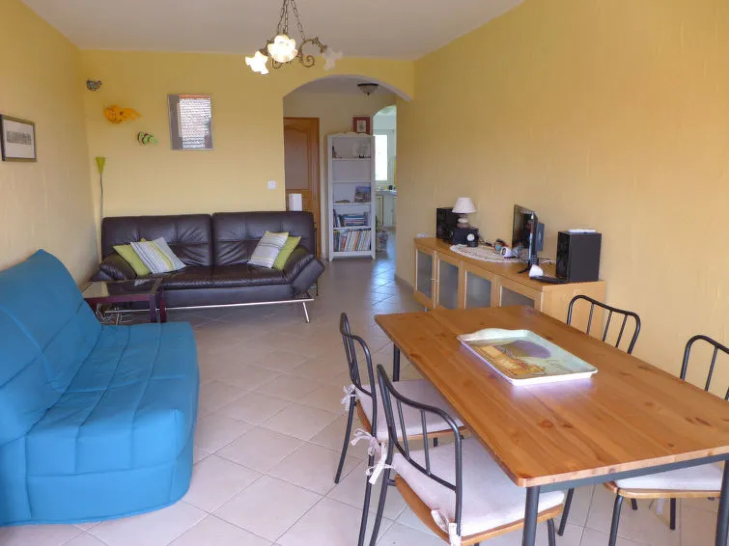 une petite maison entre vignes et mer