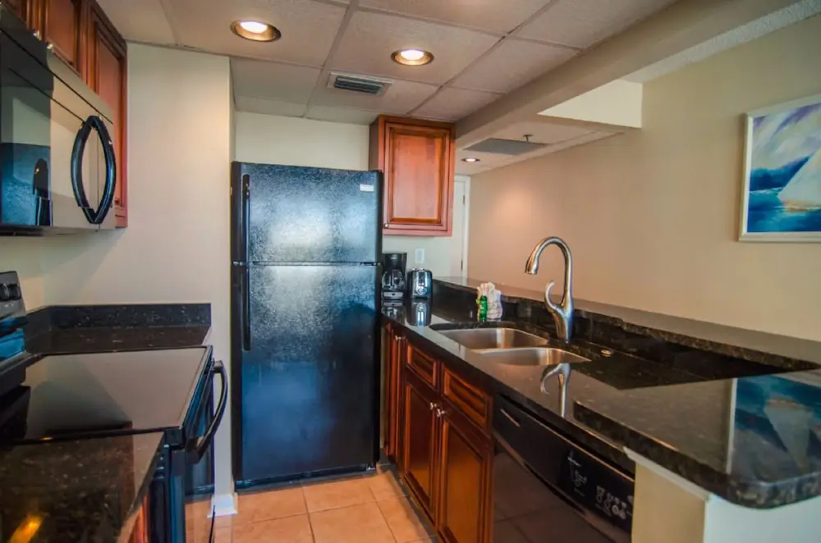 Sunbird Suites by Royal American Beach Getaways