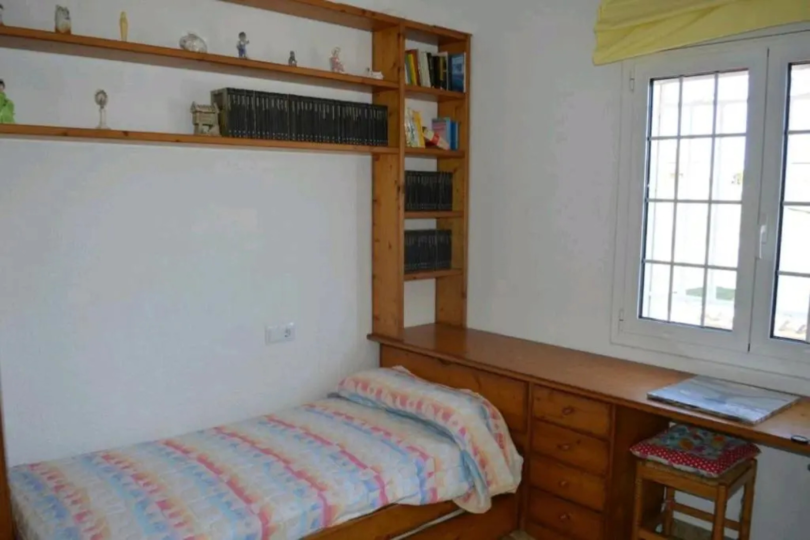 R116 Casa adosada con piscina privada en Cunit