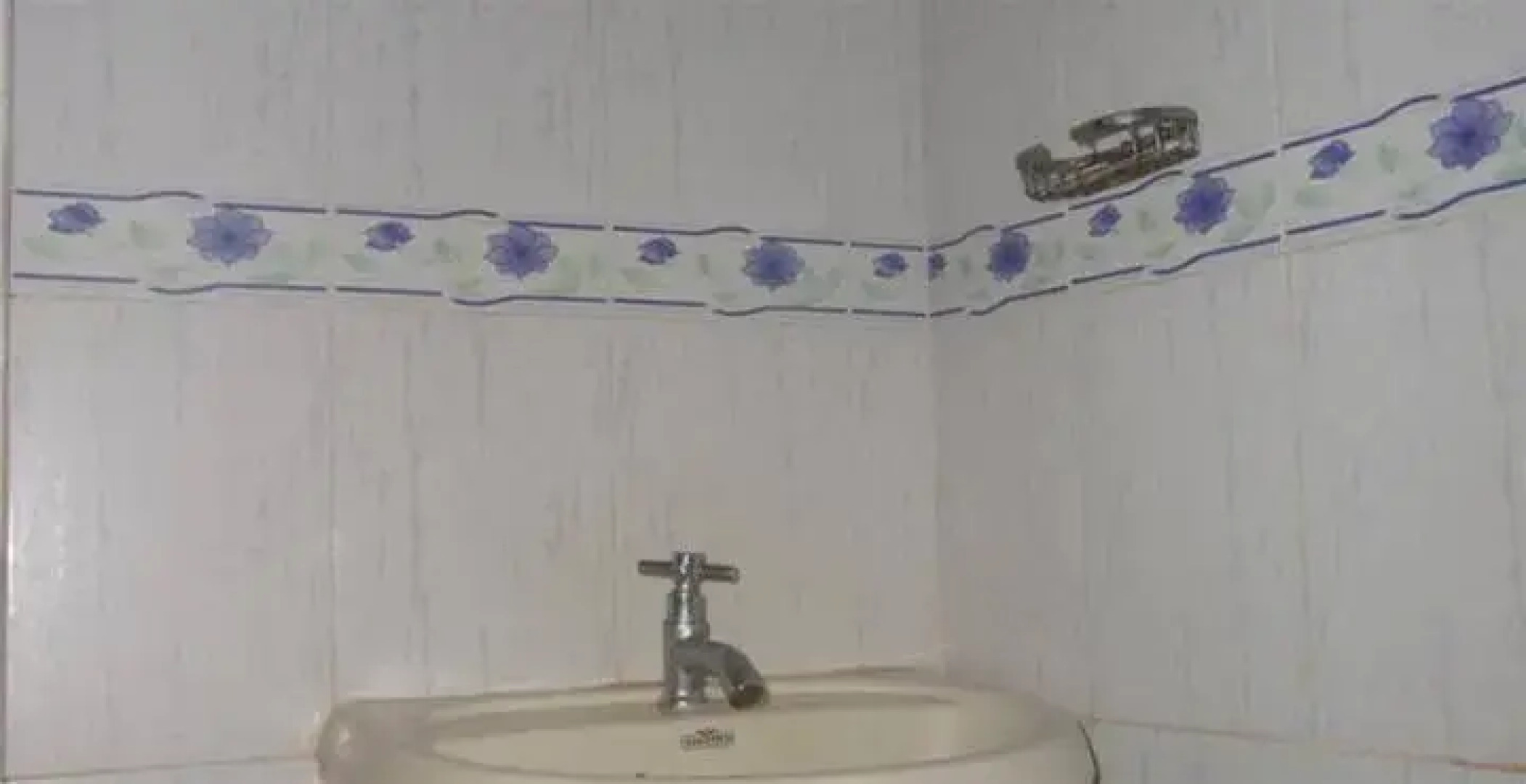 Kairali Tourist Home