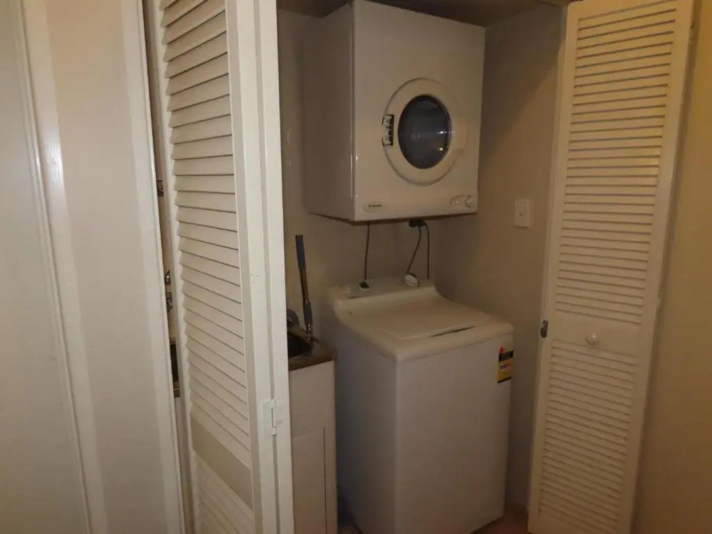 Apollo Quays Apartment