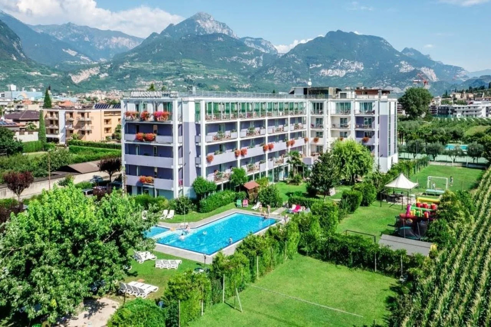 Ambassador Suite Hotel