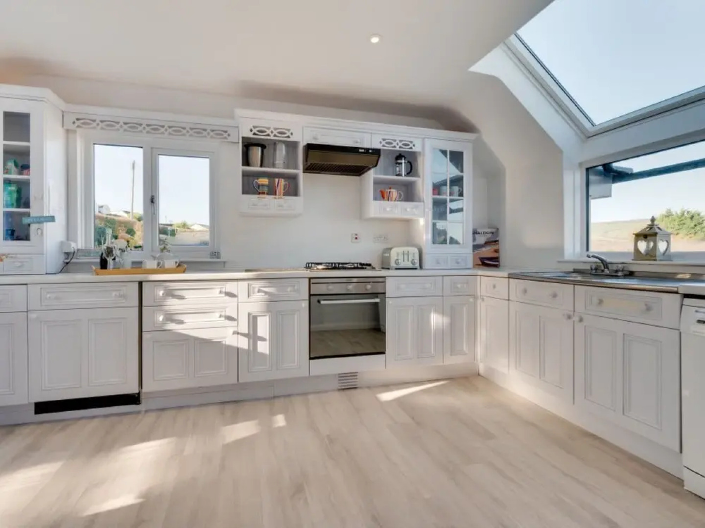 Driftwood Shaldon in Shaldon