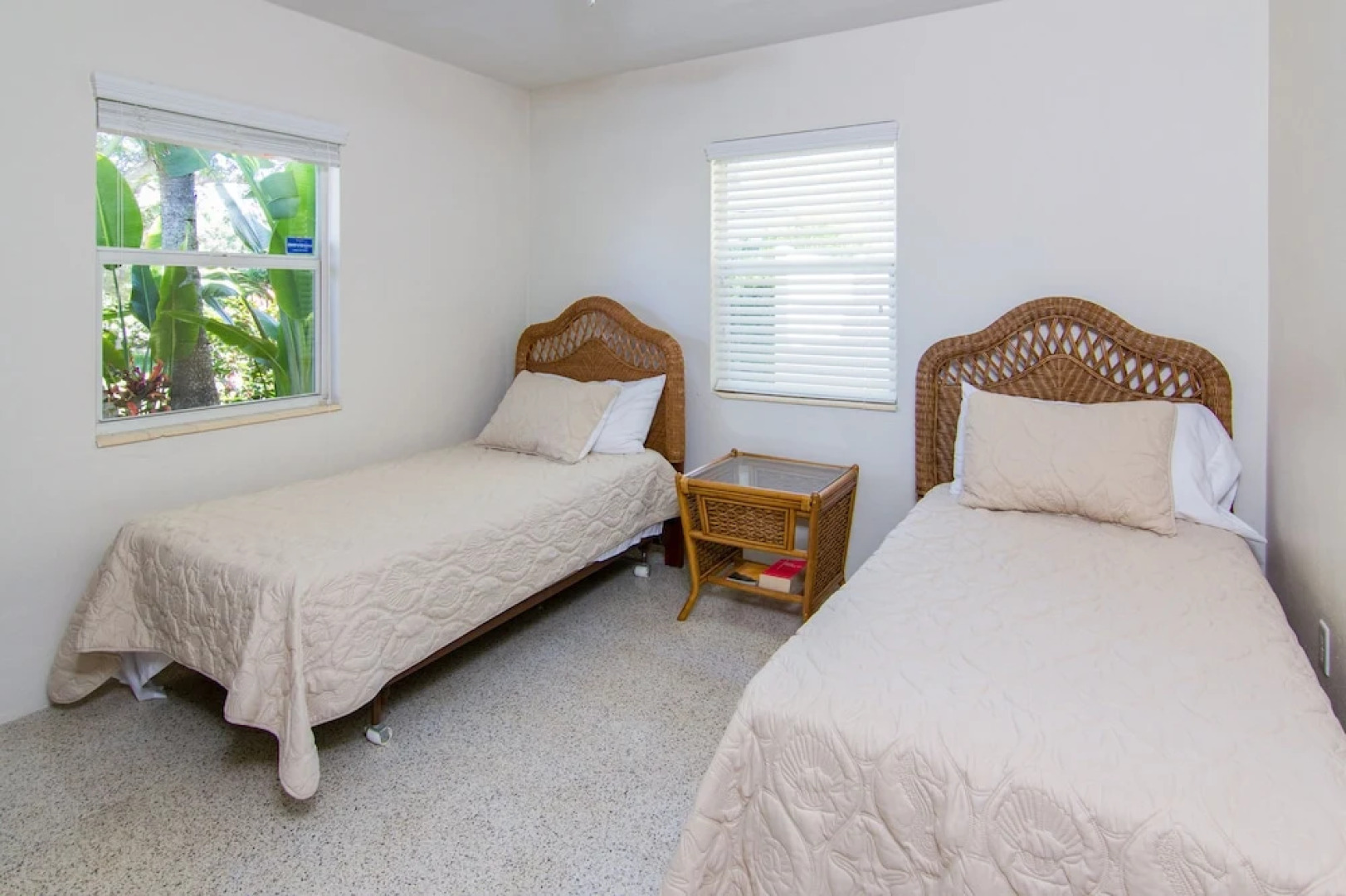 711 Albee Road West House - 2 Br home by RedAwning