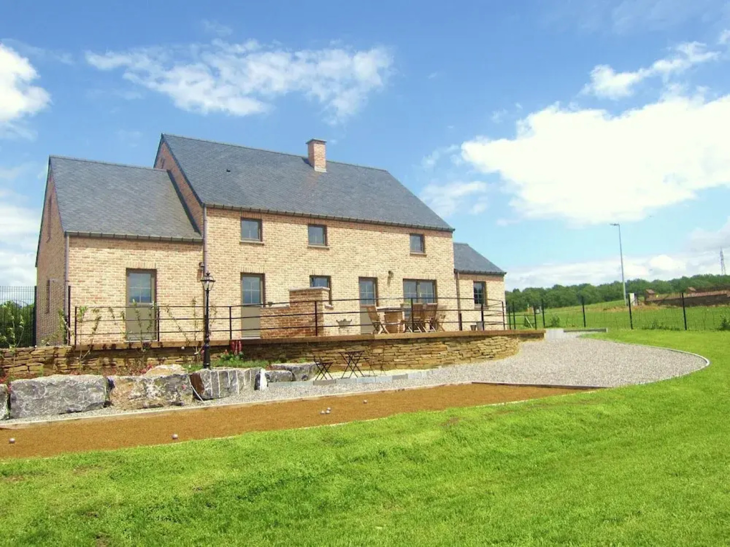 Cosy Holiday Home in Vodelee With Private Garden