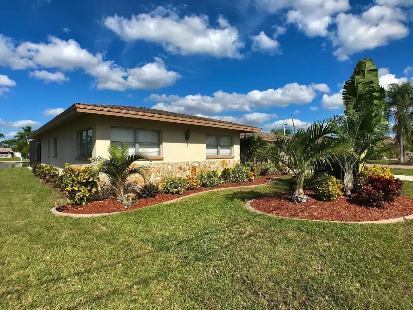 Villa Rio Grande I Heated Pool I Dock I Direct Gulf Access I 2020 Remodeled