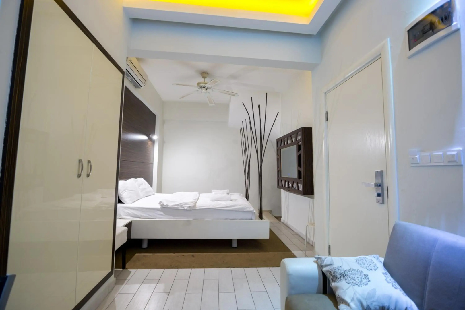 Element Suites