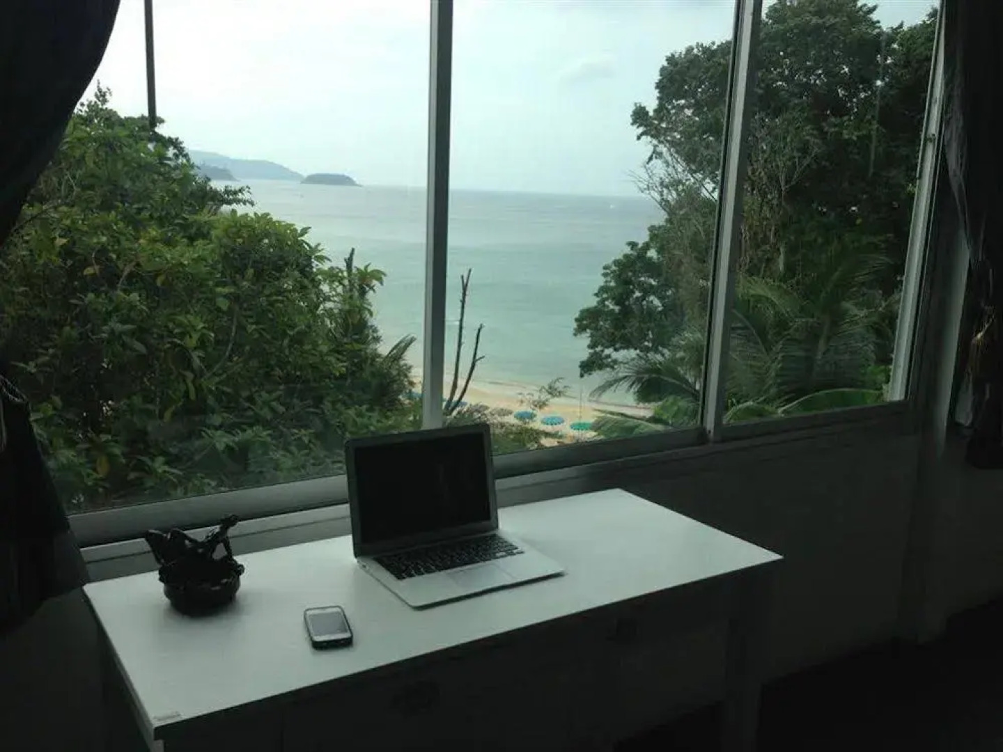 Karon Cliff Contemporary Boutique Bungalows