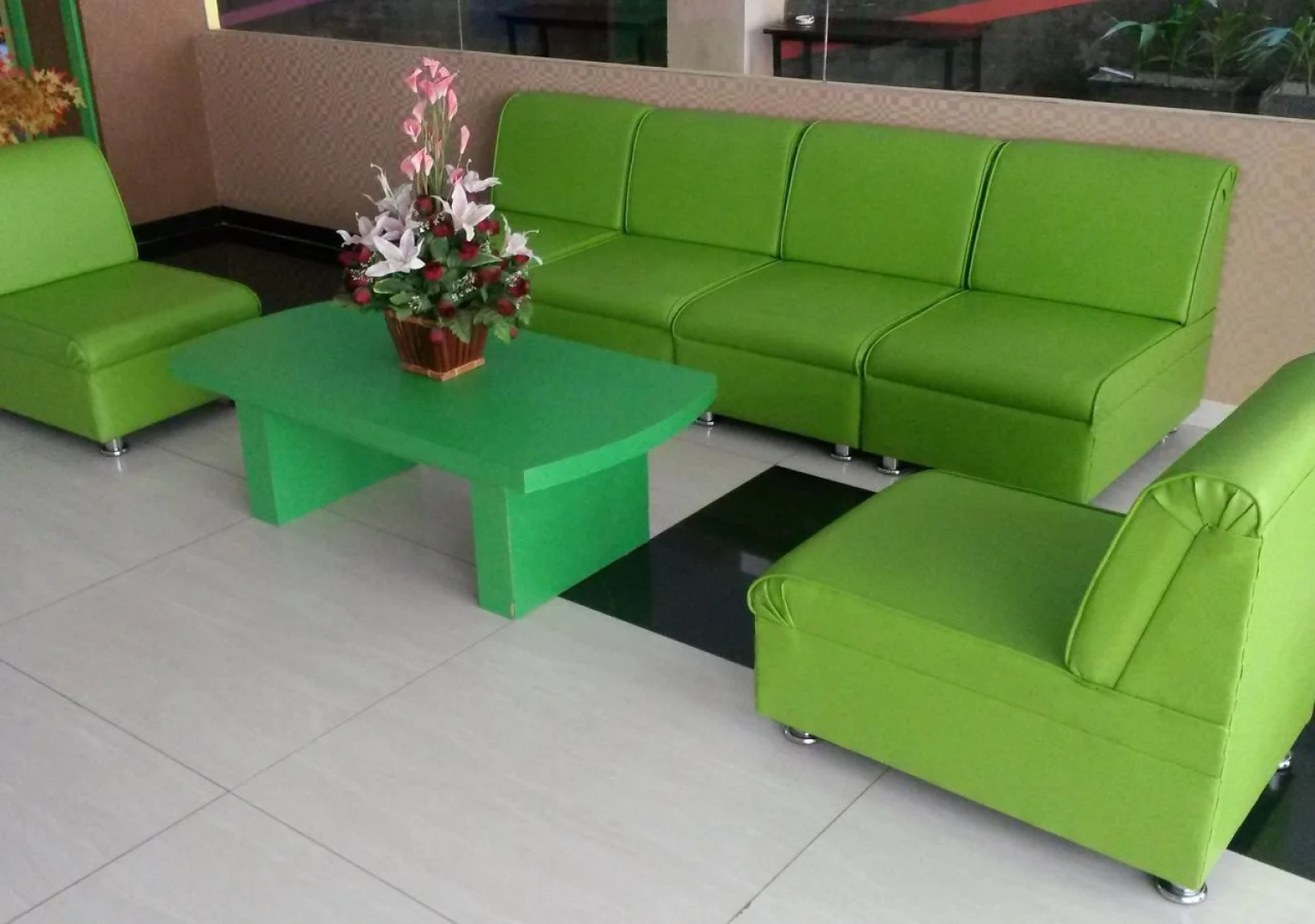 RedDoorz Plus near Pelabuhan Makassar