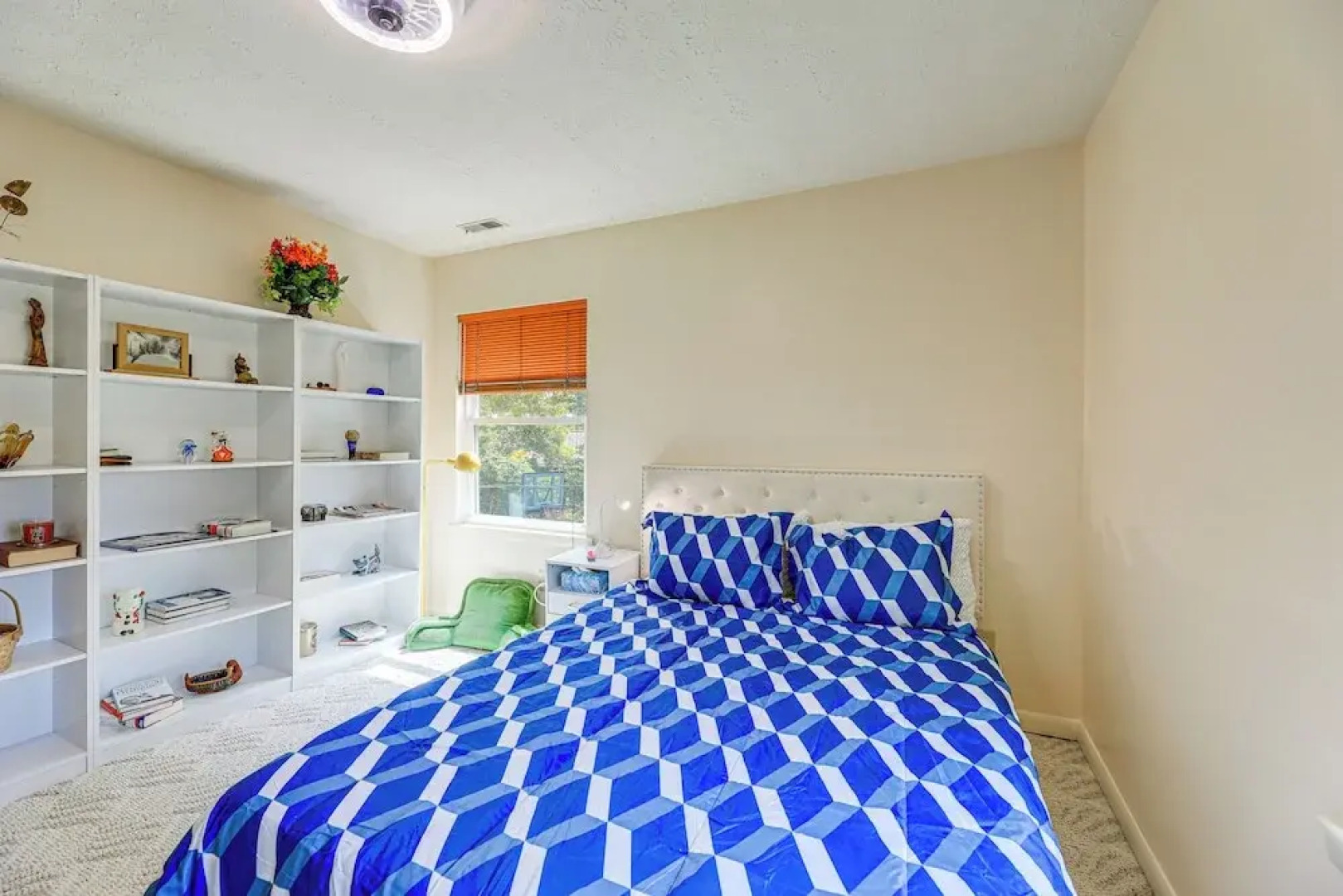 Morehead City Home ~ Walk to Beach Park!