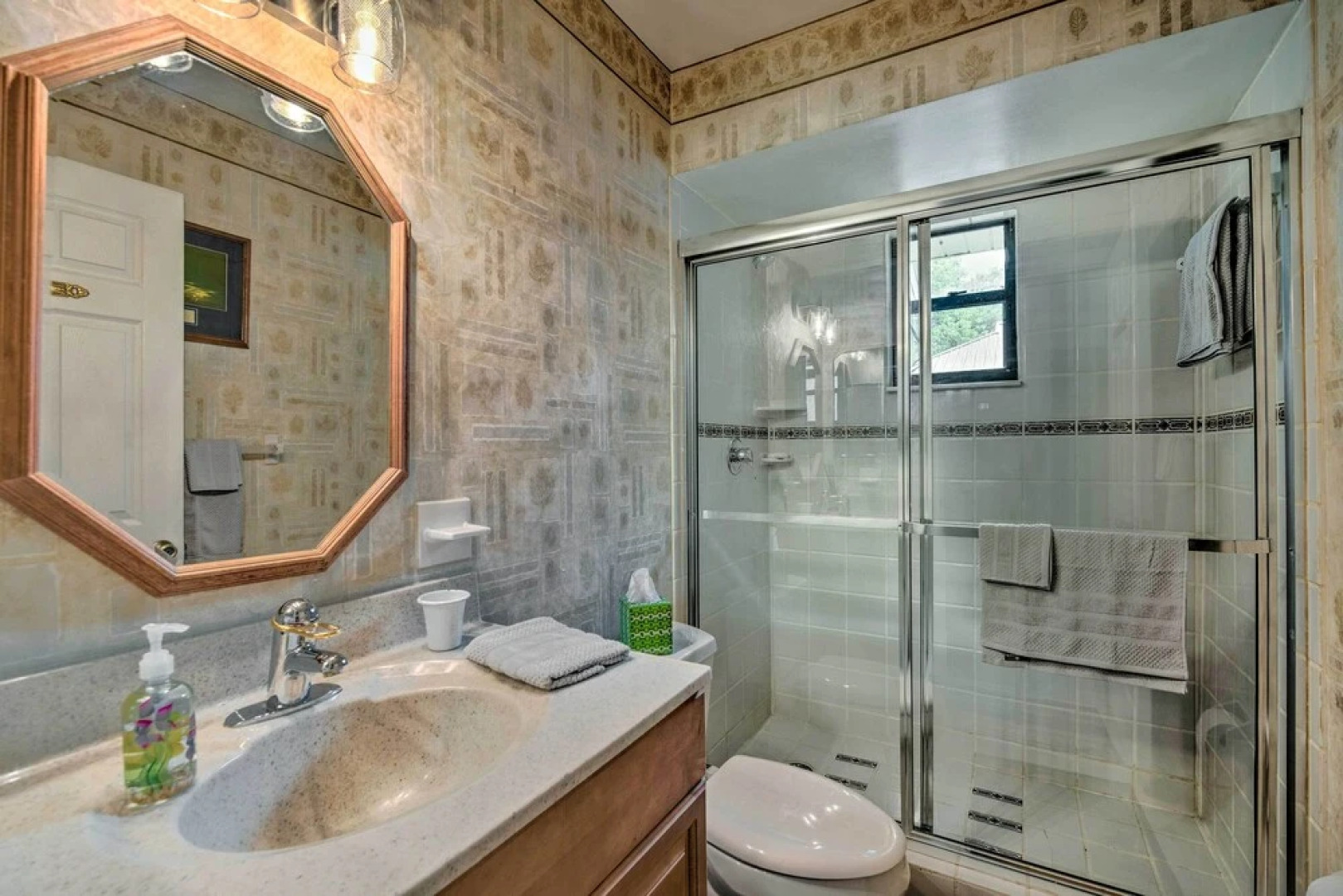 Waterfront Inglis Getaway ~ 5 Mi to the Gulf!