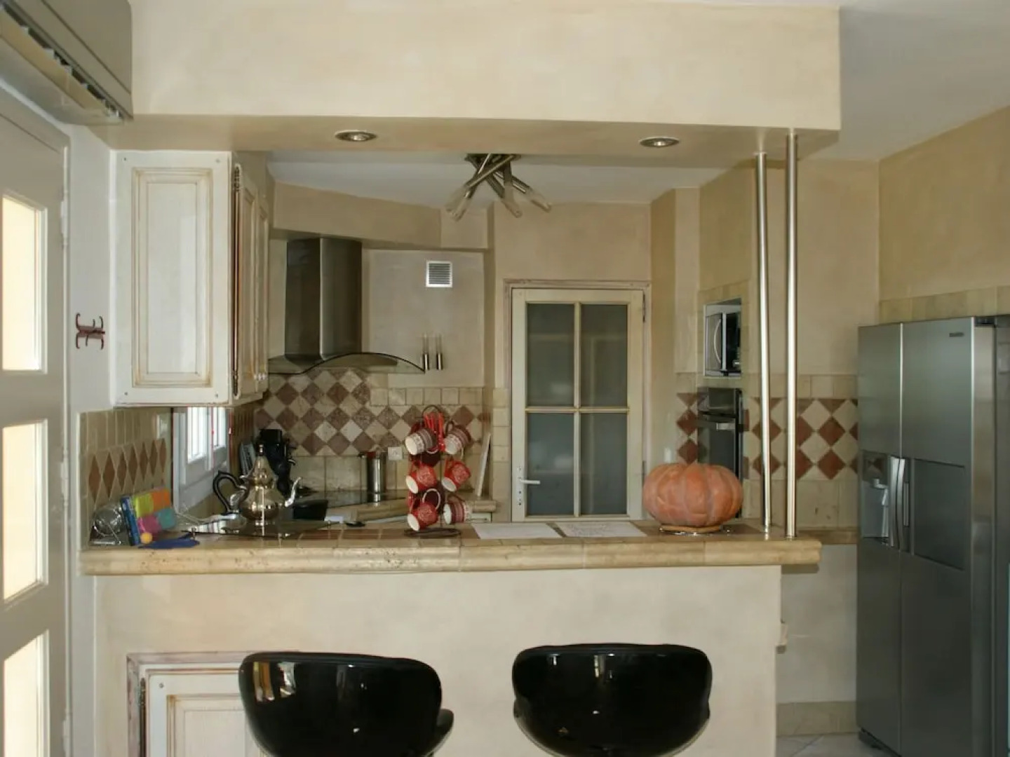 Detached Villa With Enclosed Beautiful Garden and Private Pool, 1km From Céreste