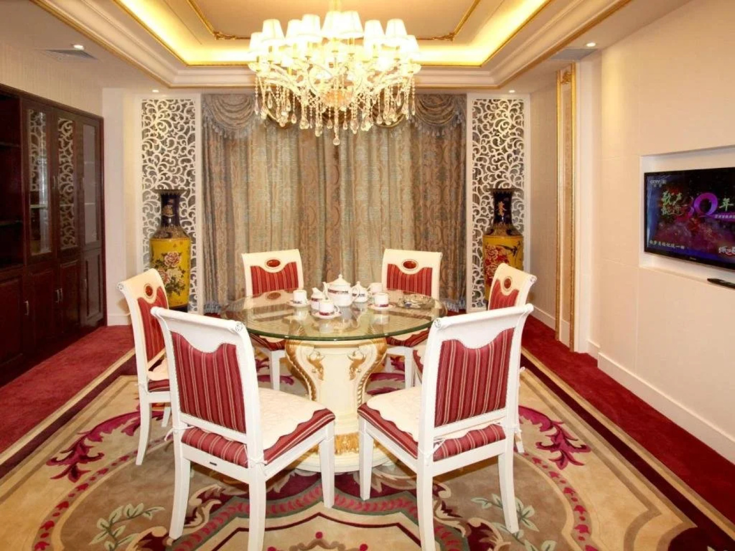 Wanfu International Hotel