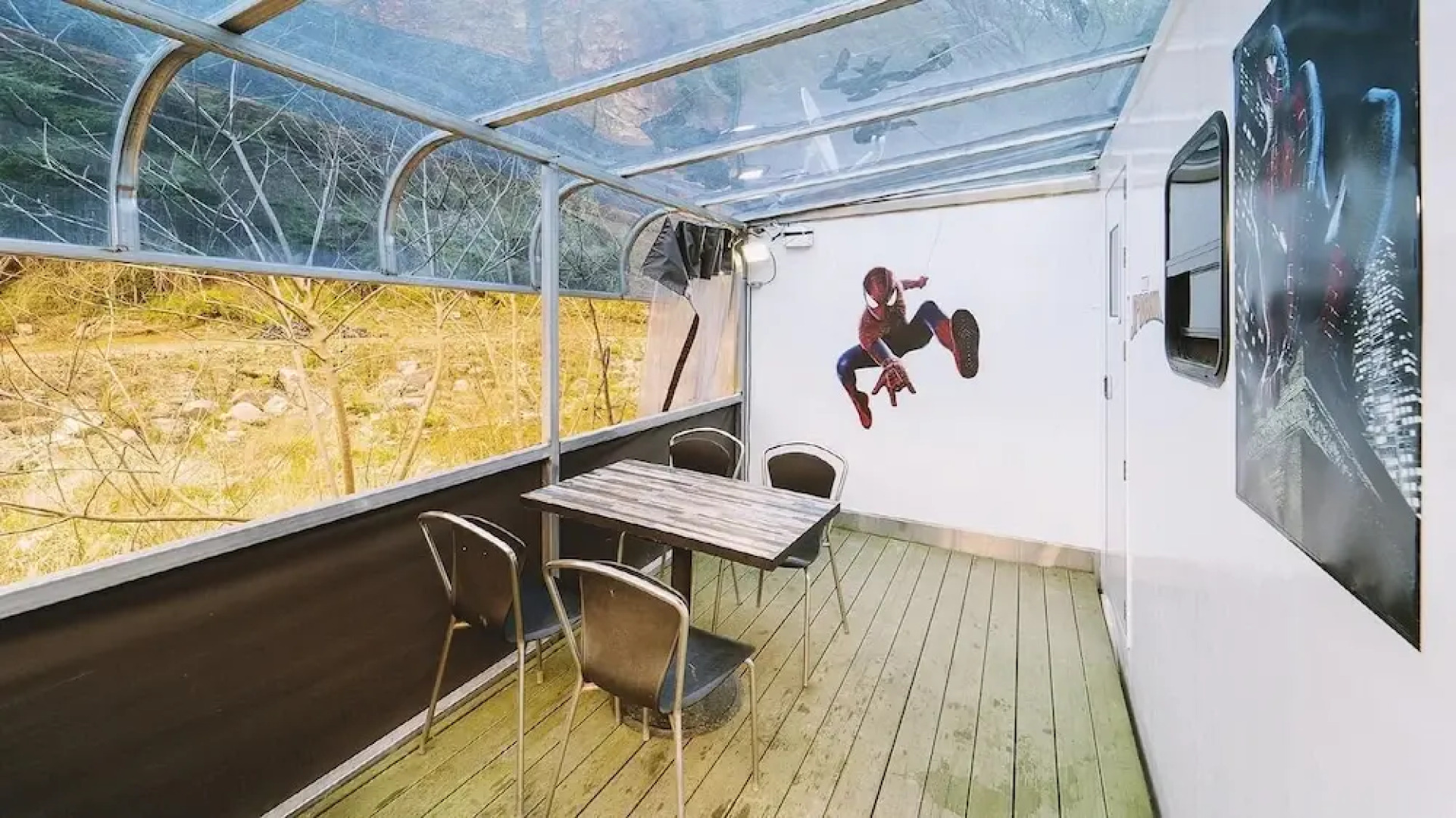 Chuncheon Jayooinui Spacaravan