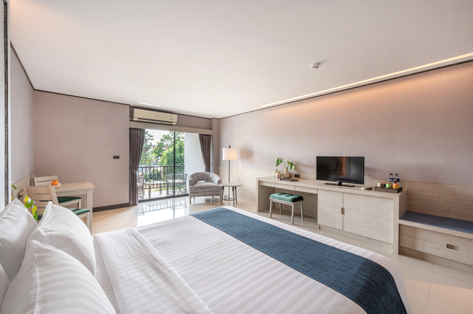 Manhattan Pattaya Hotel