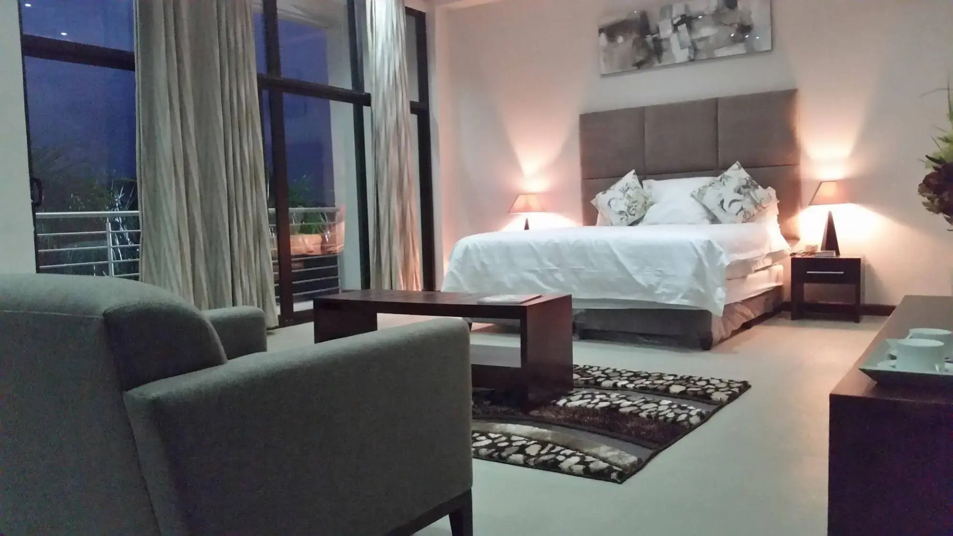 Pamo Hotel and Restaurant