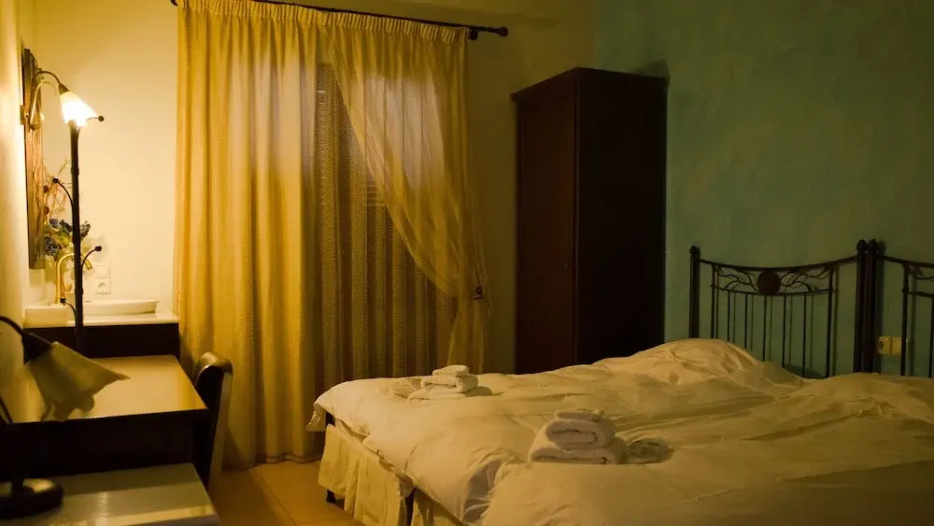 Luxurious Panoramic View Villa