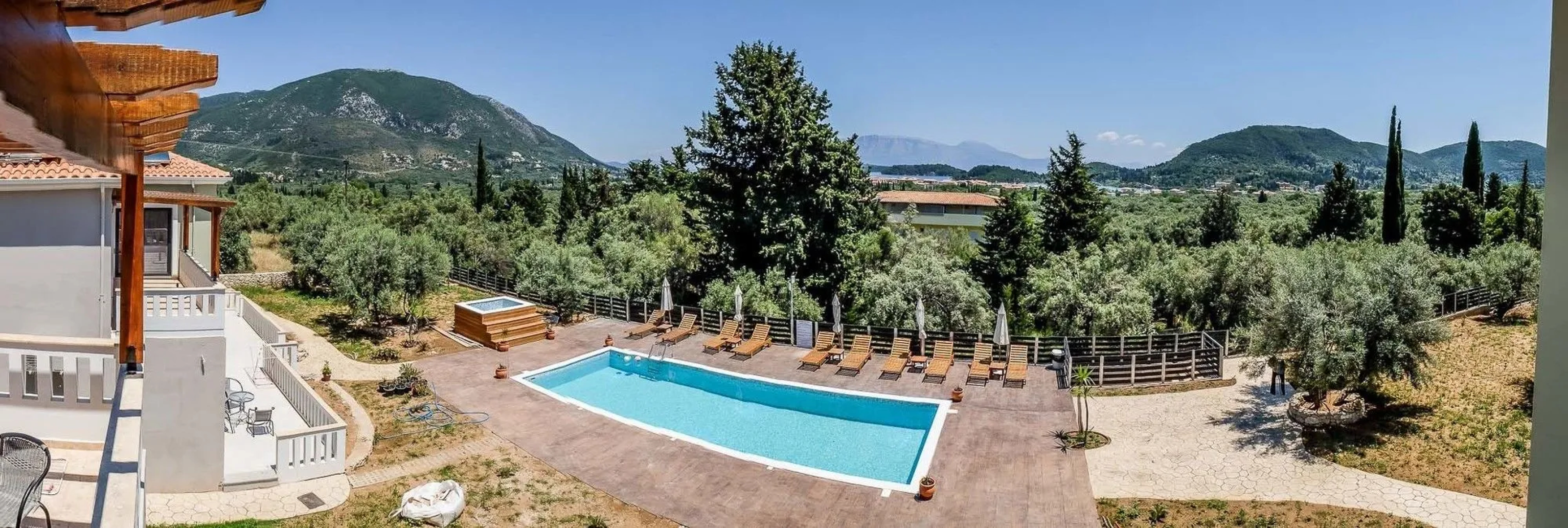 Golden Sun Villas