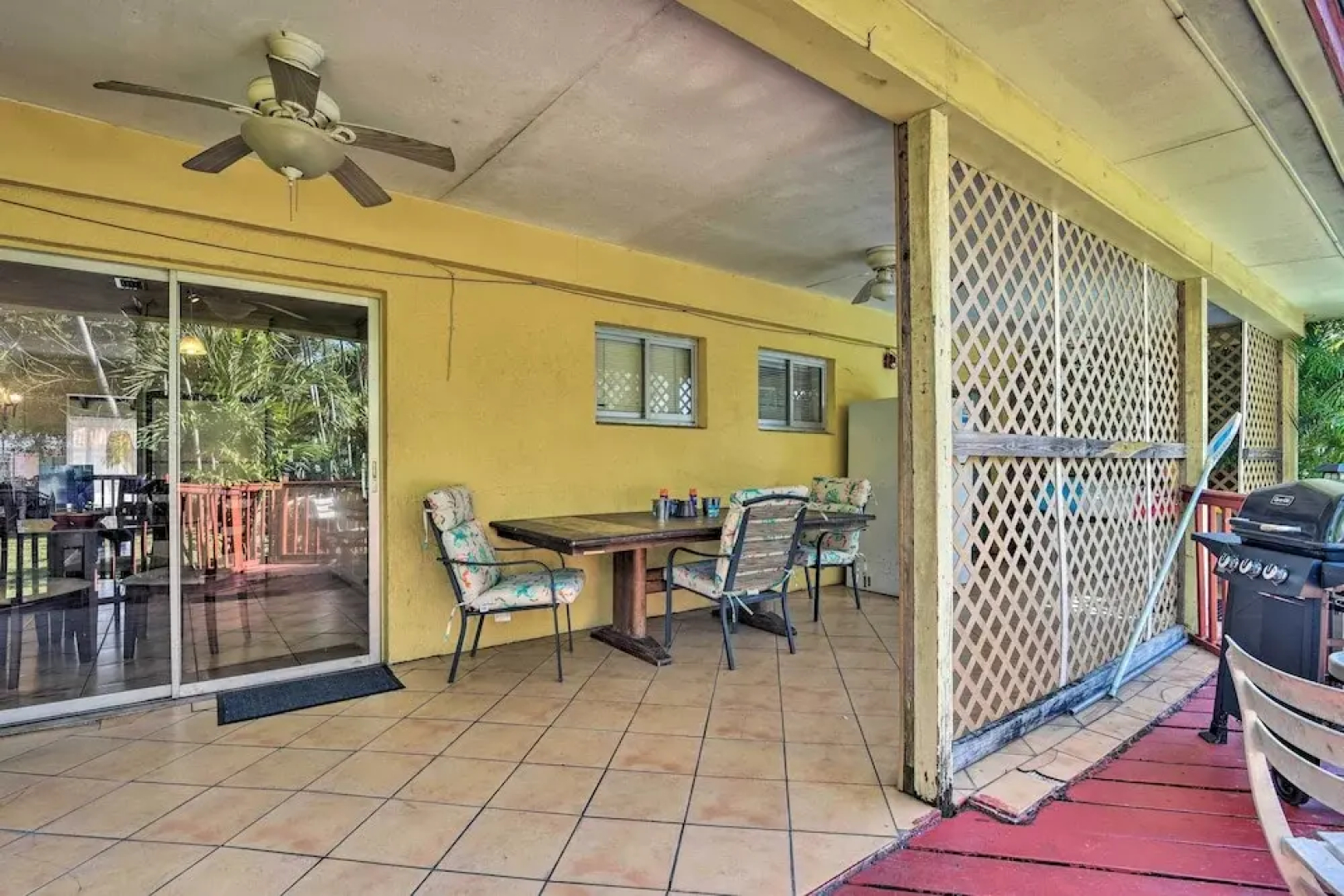 Quaint Central Miami Bungalow: 10 Mi to Mid-beach!