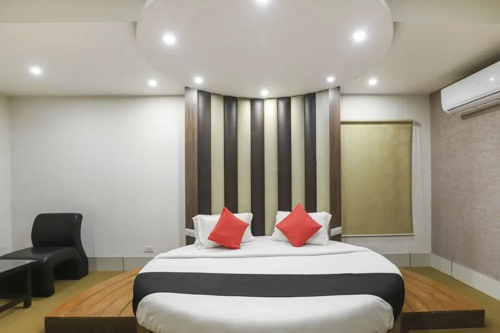 Capital O 48764 Apple Residency