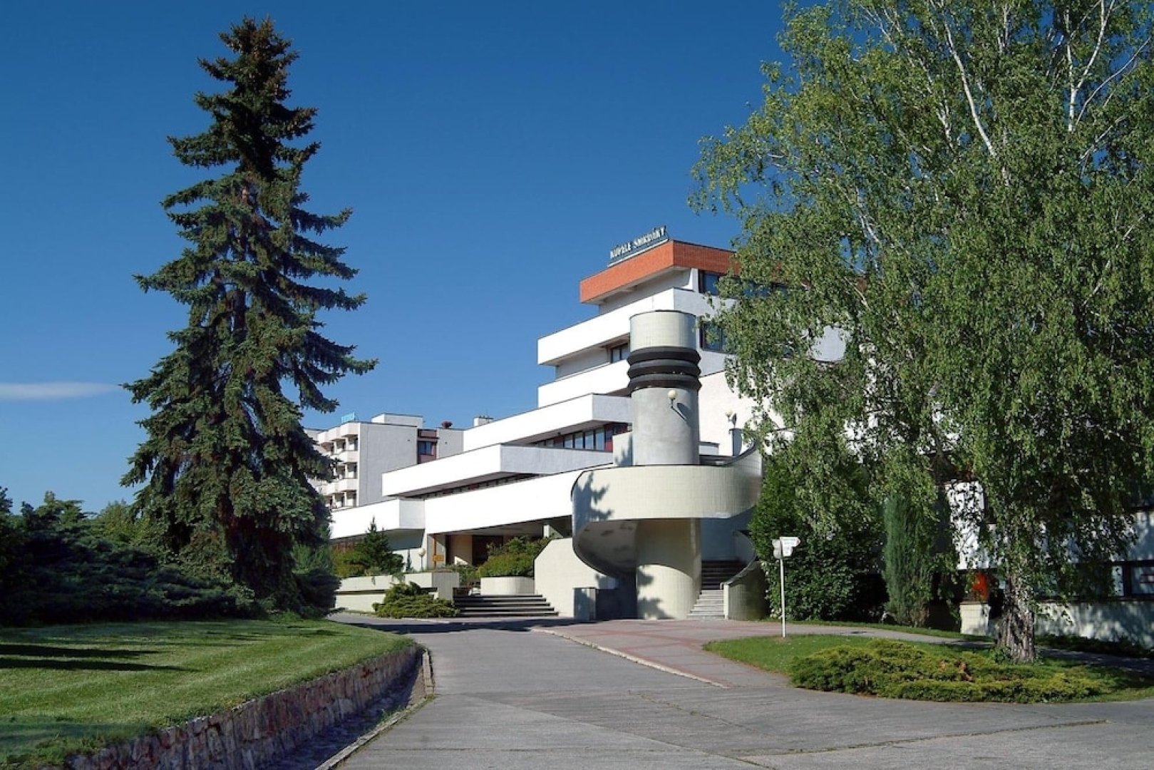 Studio Central Point