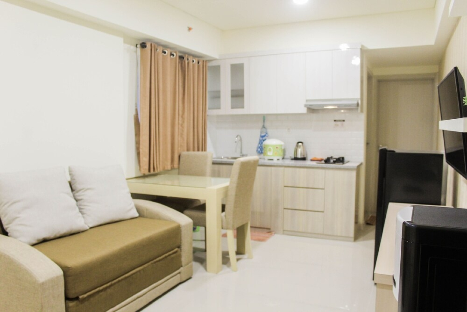 Best And Homey 2Br With Sofa Bed At Meikarta Apartment