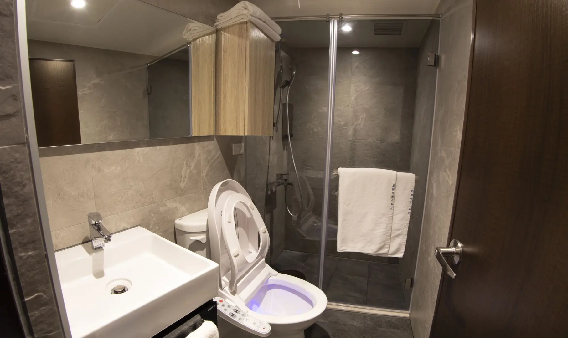 Alishan Shermuh Int' Tourist Hotel