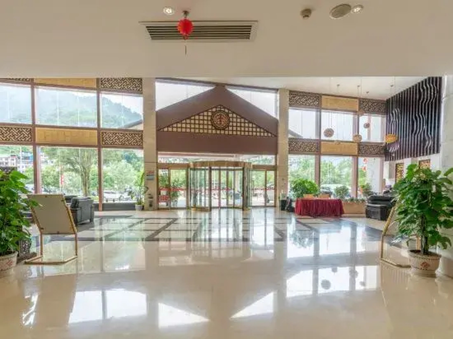 Longji International Hotel