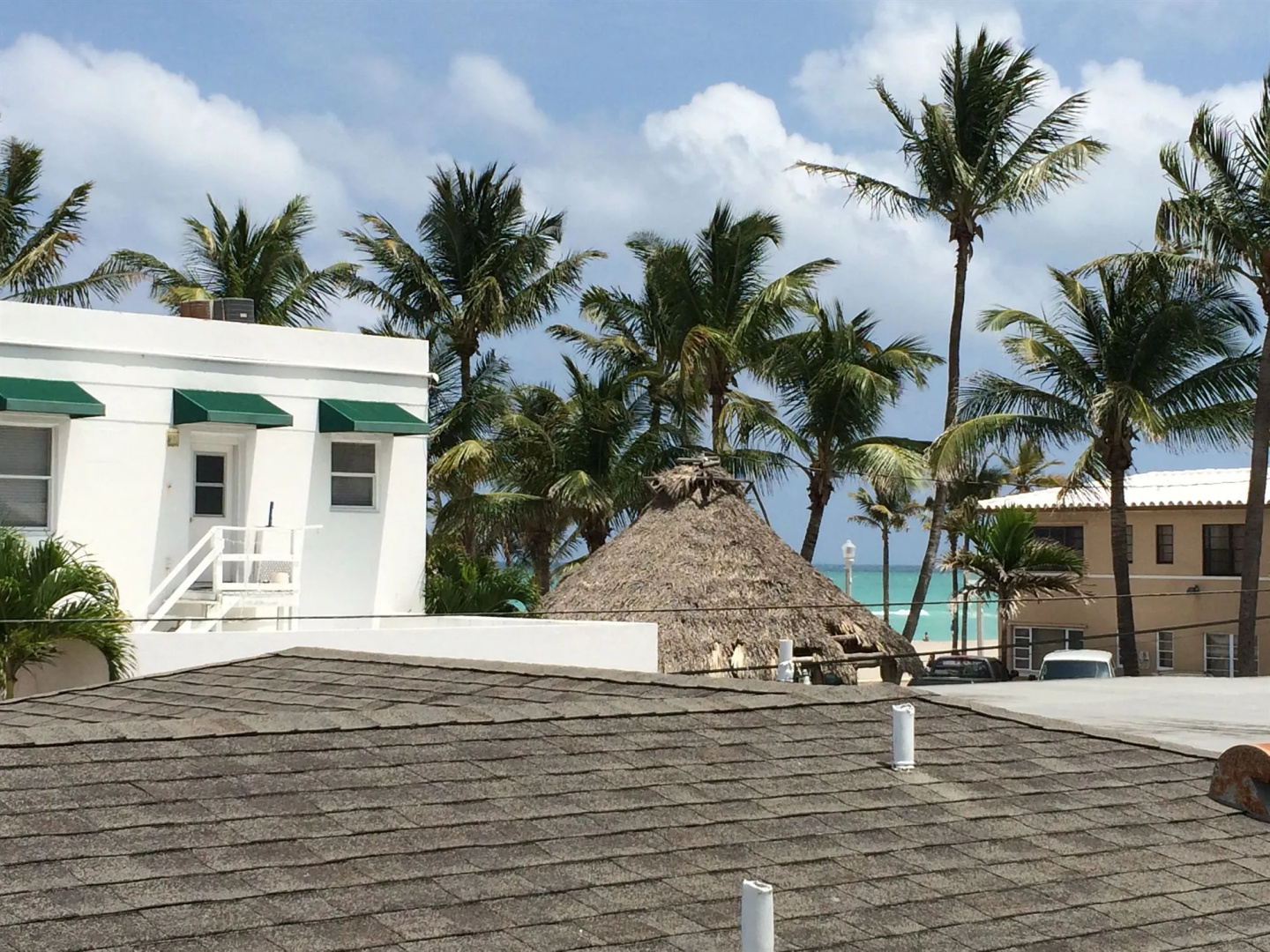 Hollywood by the Sea Hotel