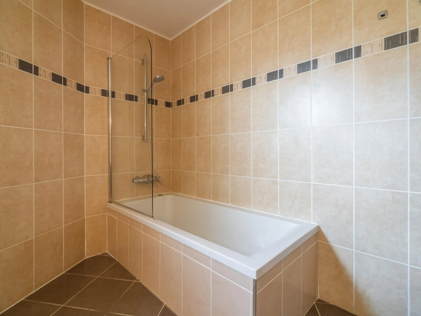 Luxury Villa Offering Privacy & Private Swimming Pool