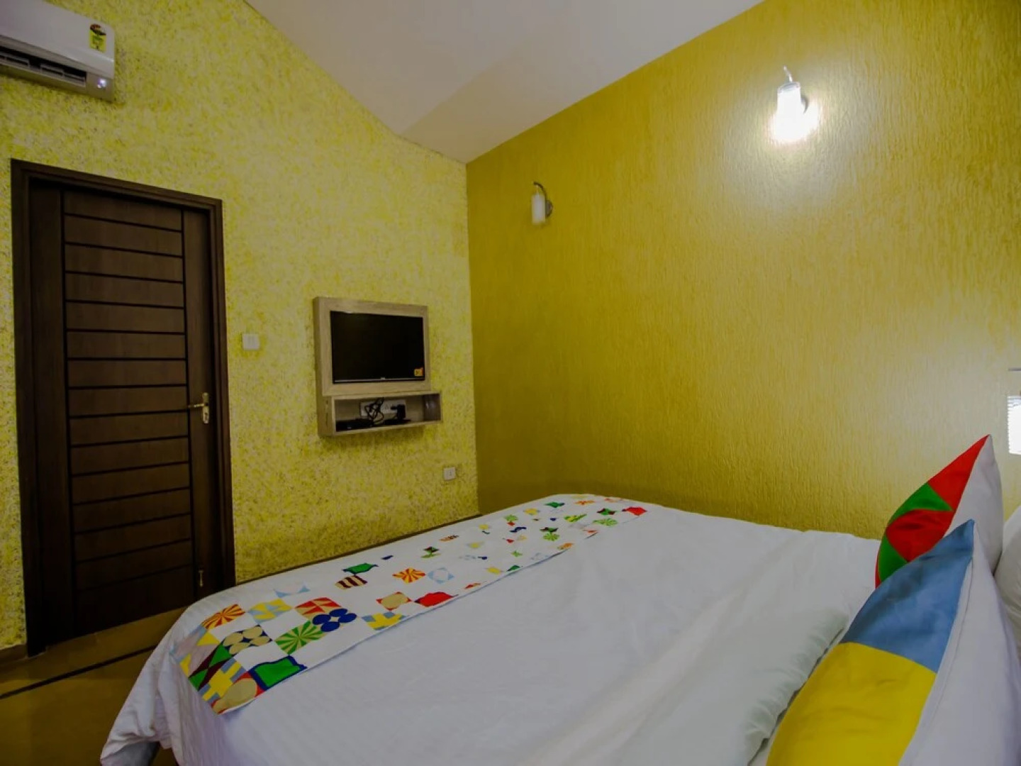 OYO 14028 Home Exotic Stay Sangolda