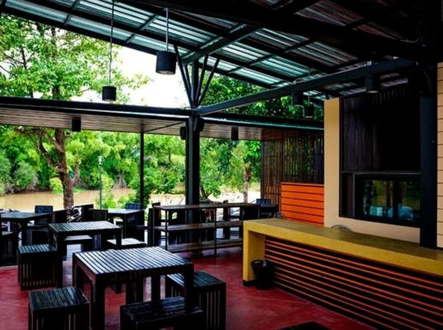 Aroonsawad Riverview Resort