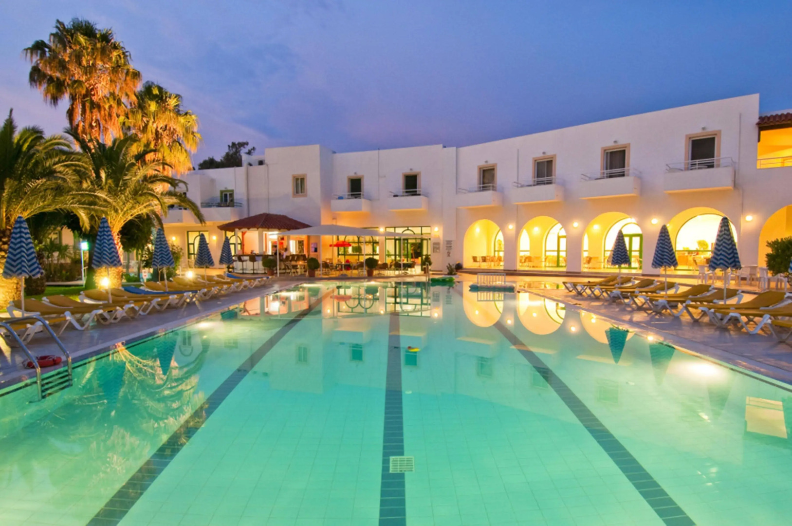 Alexandra Beach Hotel