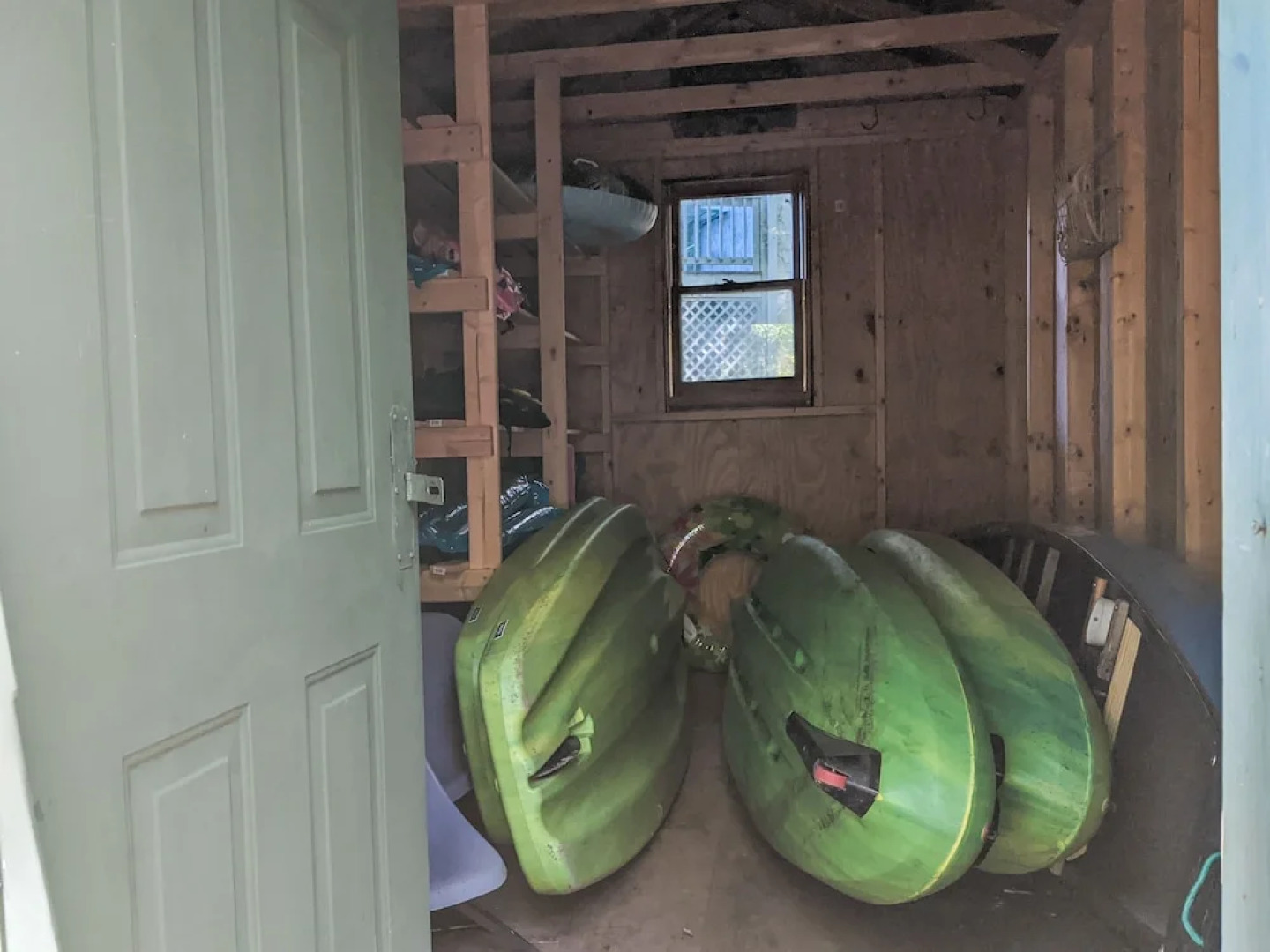 New Listing! The Chocolate W/ Kayaks 2 Bedroom Home