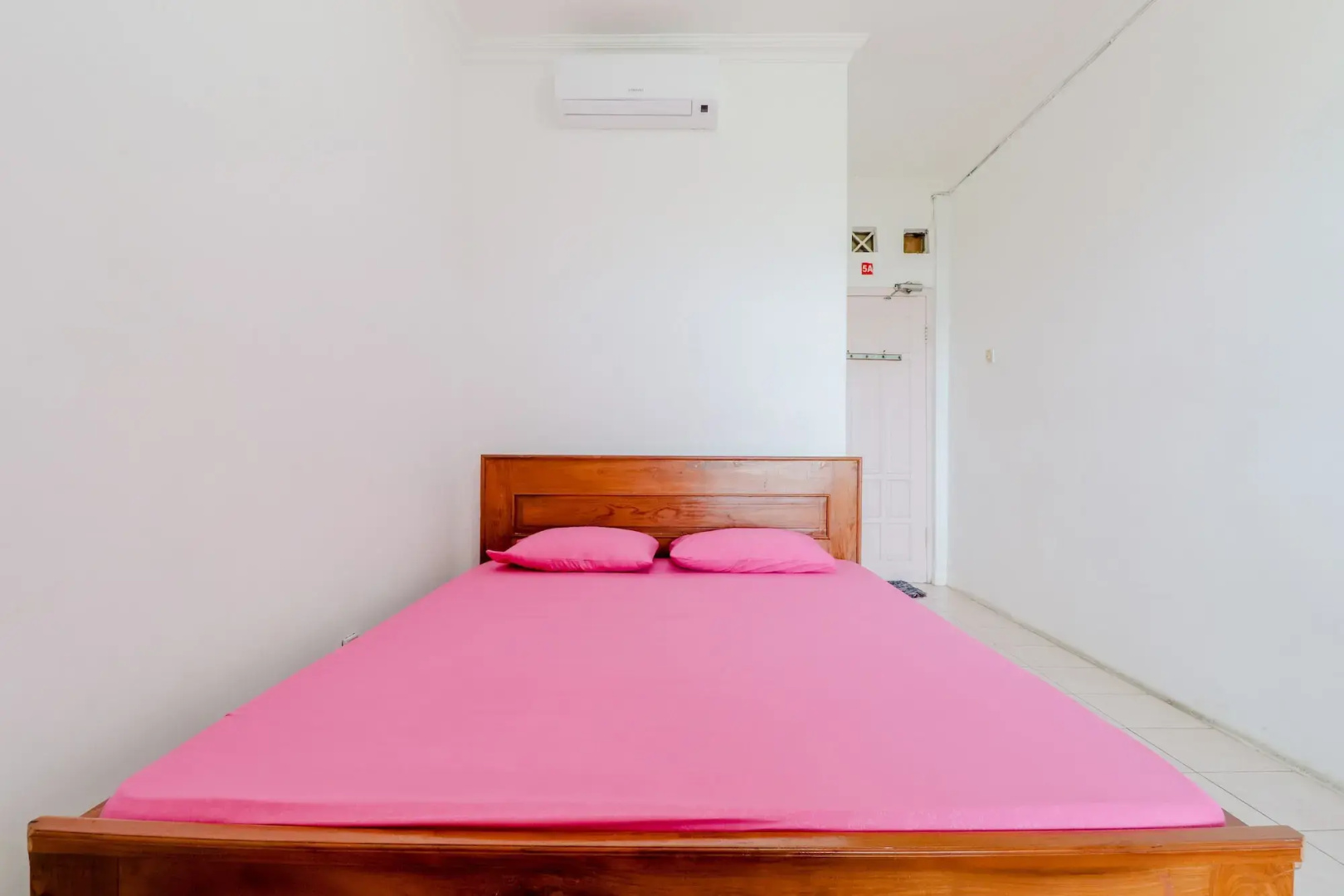 Adinda Beach Hotel and Villa by ZUZU