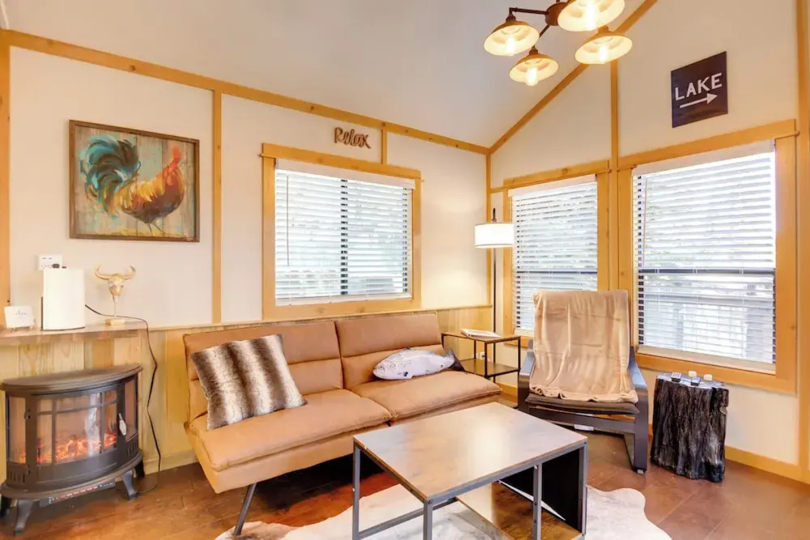 Near Lake Almanor & Golf: Cozy Cabin!