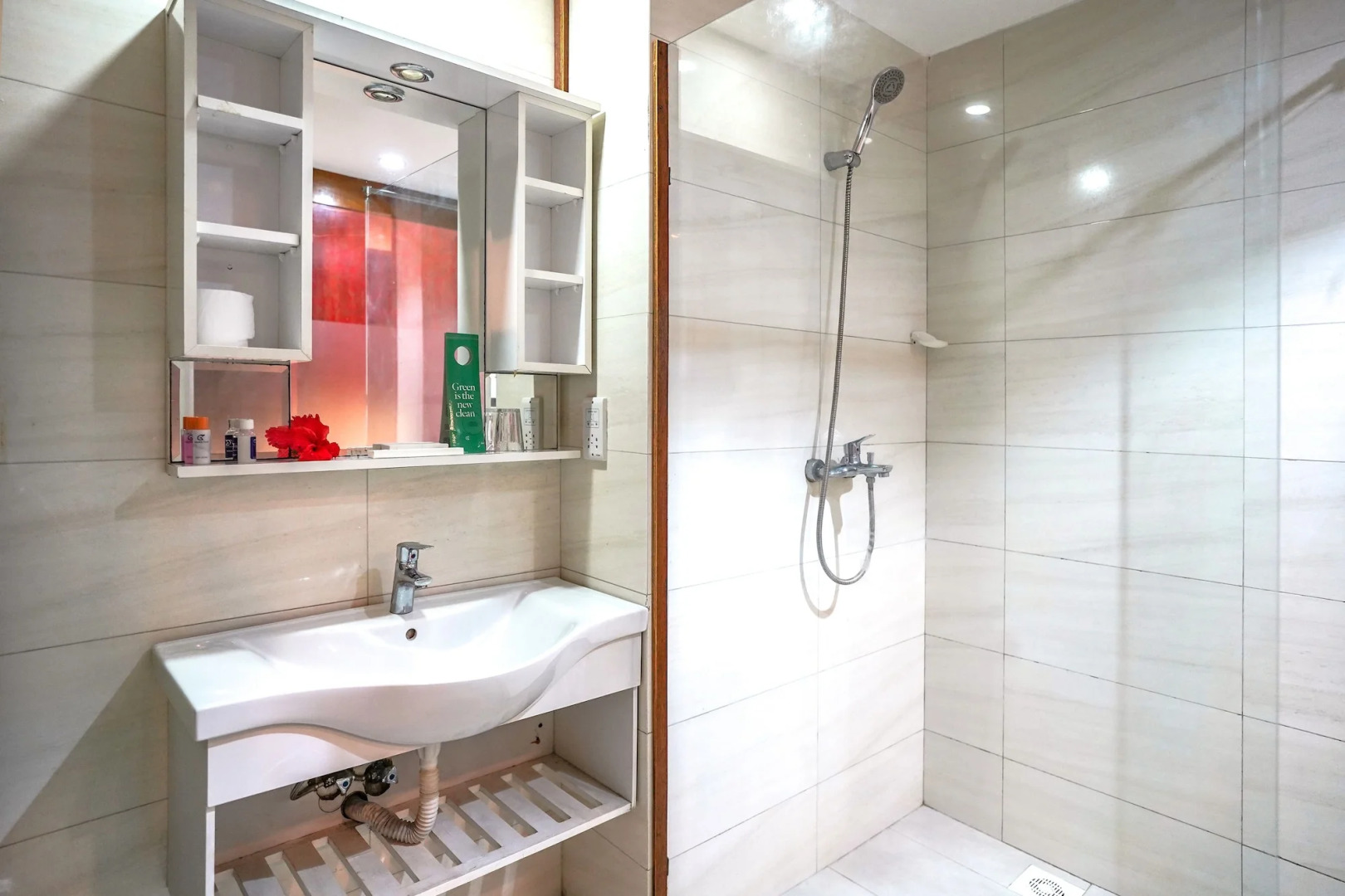 Itsandra Beach Hotel & Resort