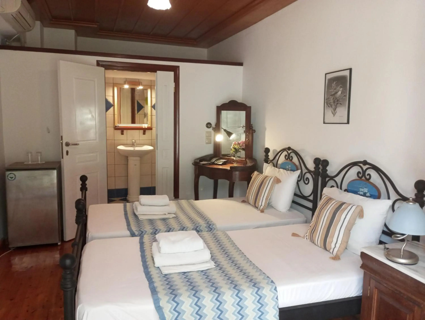 Paraliako Hotel